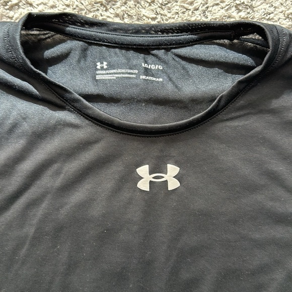 Under Armour Shirt - Picture 2 of 3